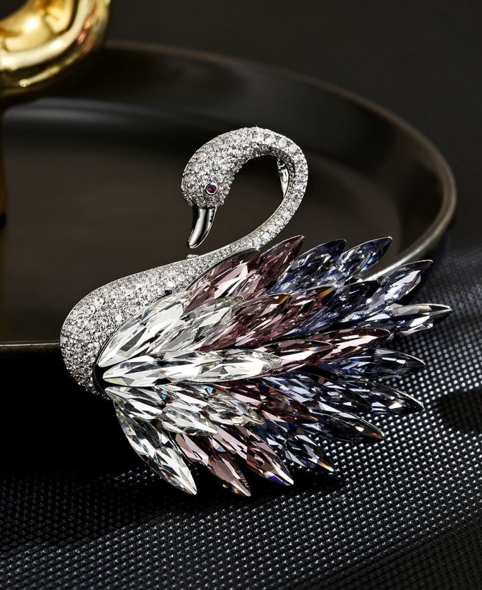‌elegant and fashionable crystal blue red ombré swan brooch for winter coats