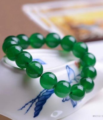 natural green chalcedony bracelet，agate bracelet