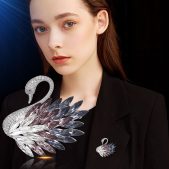 ‌elegant and fashionable crystal blue red ombré swan brooch for winter coats